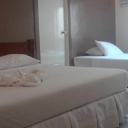 Balibago Villa Hotel Angeles Exterior foto