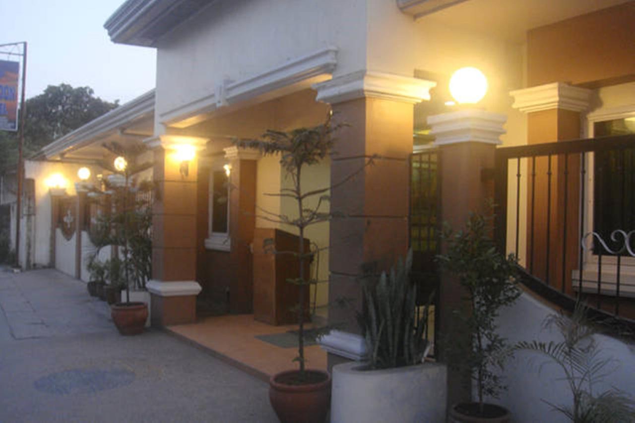Balibago Villa Hotel Angeles Exterior foto