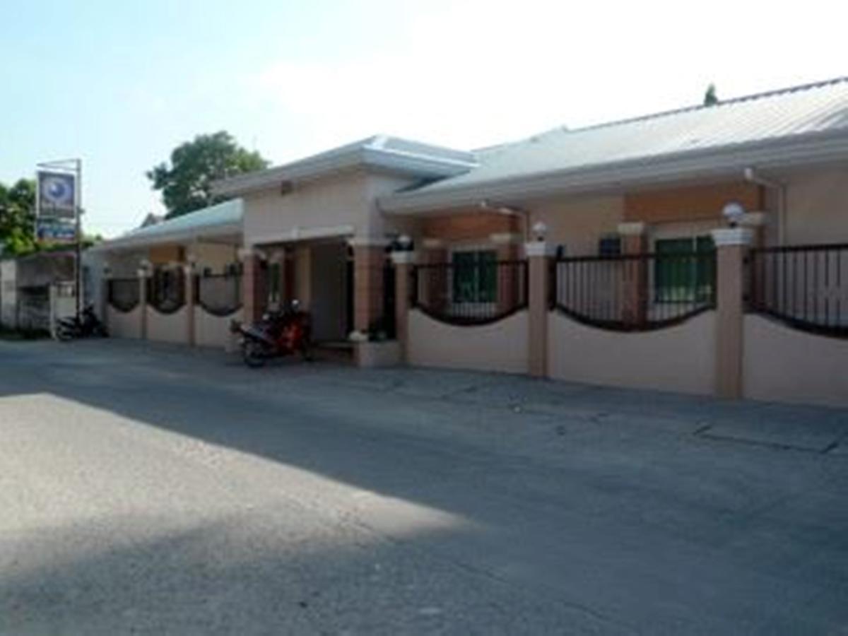 Balibago Villa Hotel Angeles Exterior foto